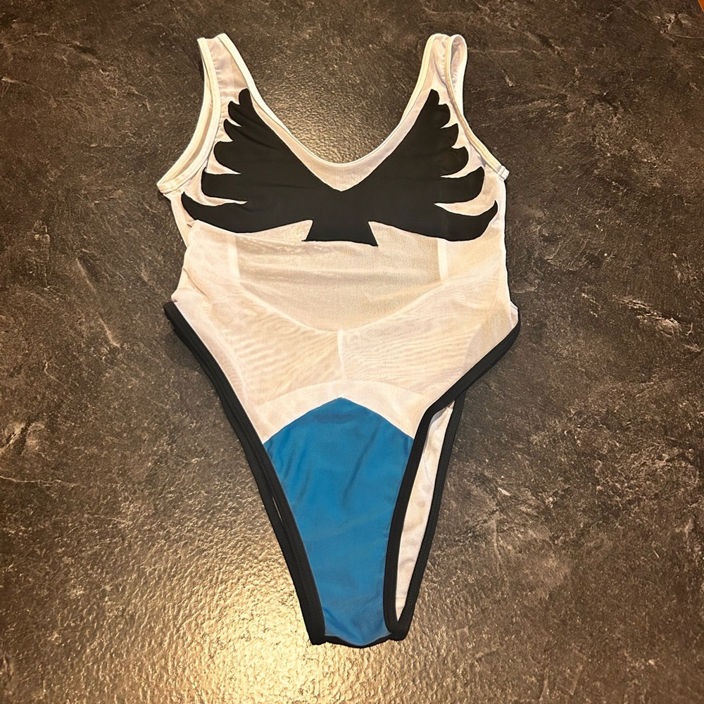 Like new one piece bathing suit